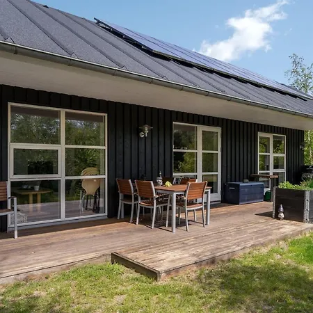 Holiday home Berta - 300m From The Sea By Interhome